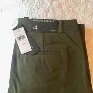 NWT Banana Republic Sloan pants olive size 4